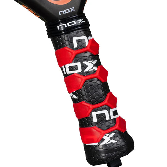 NOX PADEL RACKET - AT10 Luxury GENIUS ATTACK 12K 2025 by Agustin Tapia